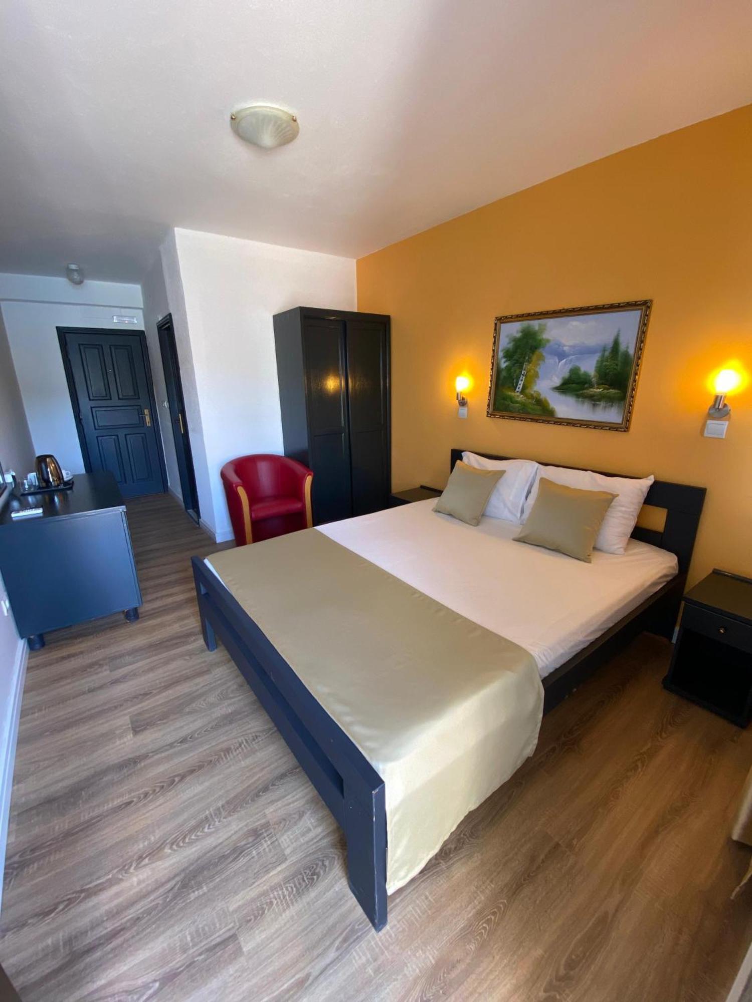 New Hotel Kuc By Marvel Budva Exterior foto